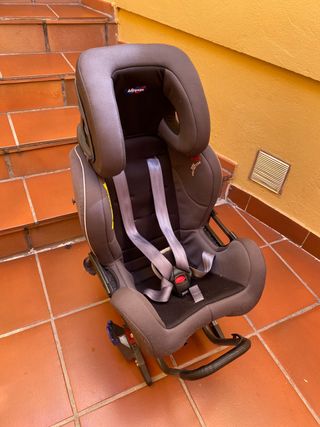 Silla coche bebé klippan kiss 2 plus.