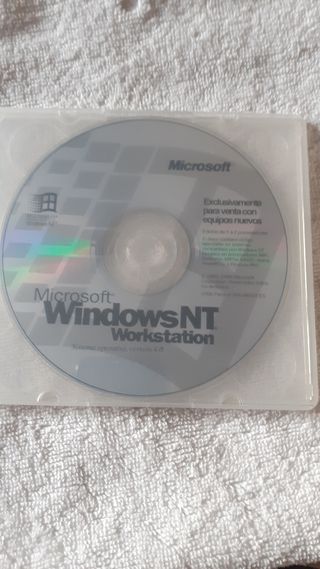 Windows NT 4.0 Workstation sous blister Version Française