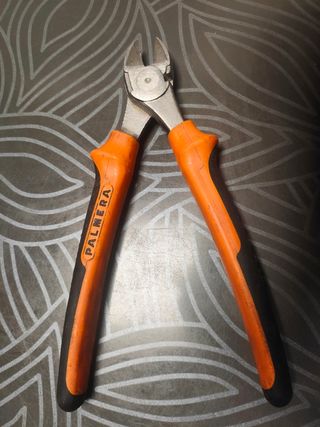 Herramienta variada primeras marcas como nueva