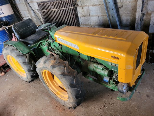 PASCUALI. BJR Tractor