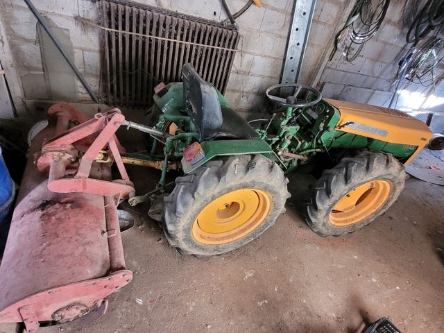 PASCUALI. BJR Tractor