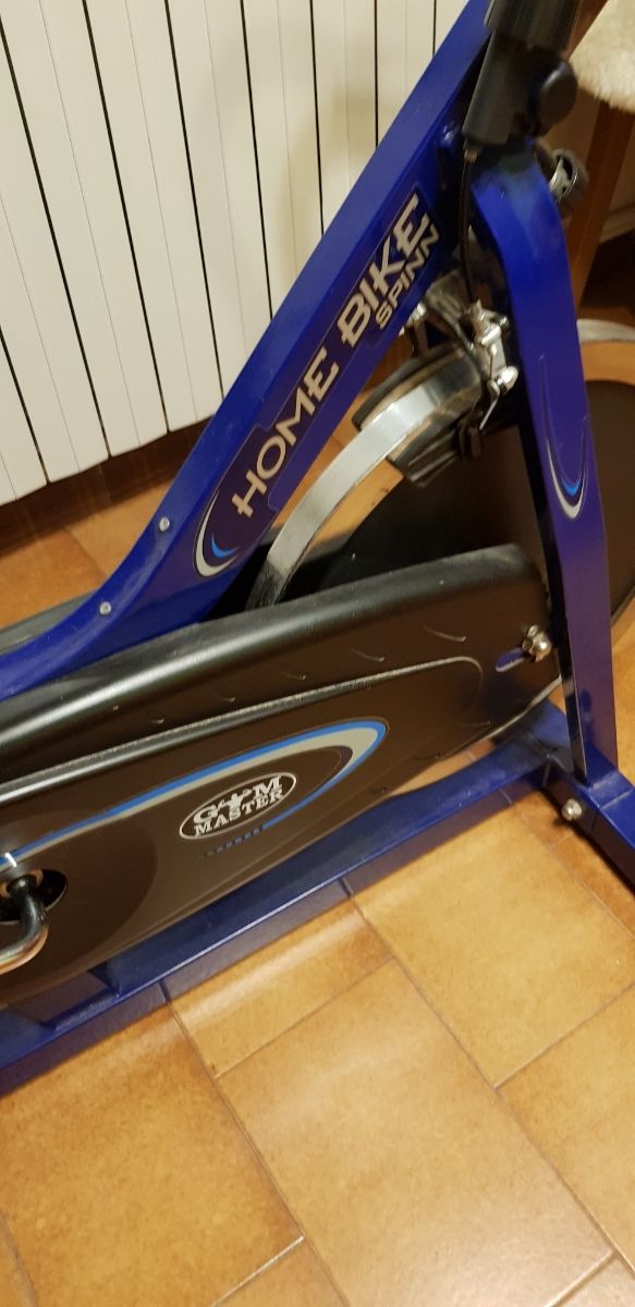Bicicleta de spinning azul