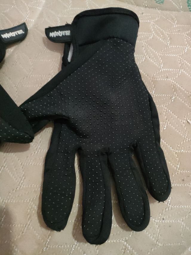 guantes monster