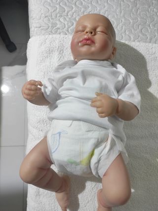 Se vende bebé reborn
