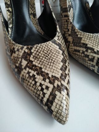 Sandalias ZARA. T-39. NUEVAS
