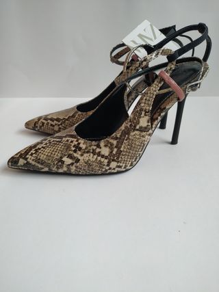 Sandalias ZARA. T-39. NUEVAS