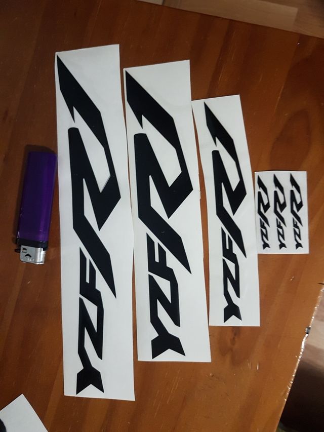 Pegatinas llanta yamaha R1 YZF R1