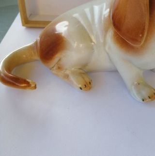 Perro muy elegante de Porcelana española