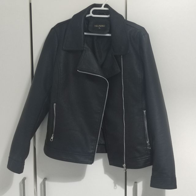 Chaqueta de mujer de polipiel