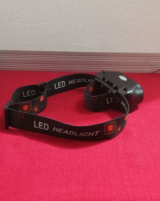 LINTERNA FRONTAL LED