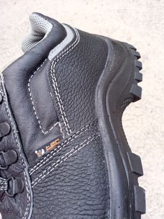 zapato seguridad taller