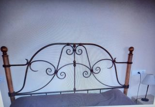 Cabecero de forja y madera