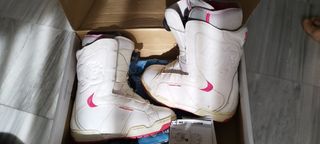 Snowboard LAMAR con fijaciones y botas DC