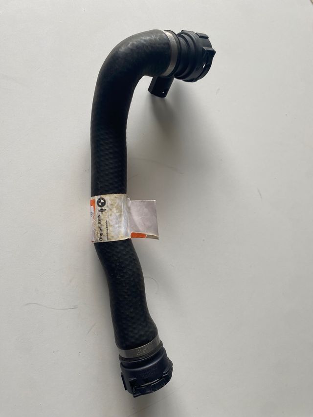 MANGUITO AGUA BMW E38