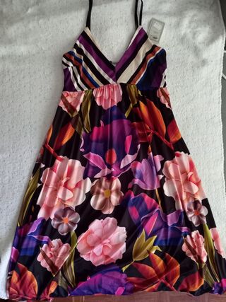 Vestido de tirantes nuevo Talla M