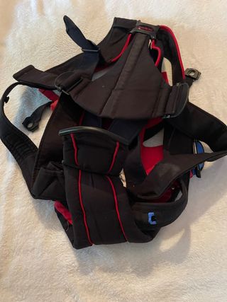 Mochila bebé babybjörn como nueva!!