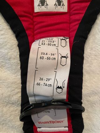 Mochila bebé babybjörn como nueva!!