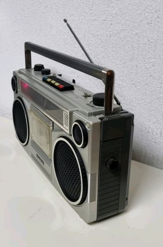 ❤️ rara antigua radio sanyo M 9903K boombox