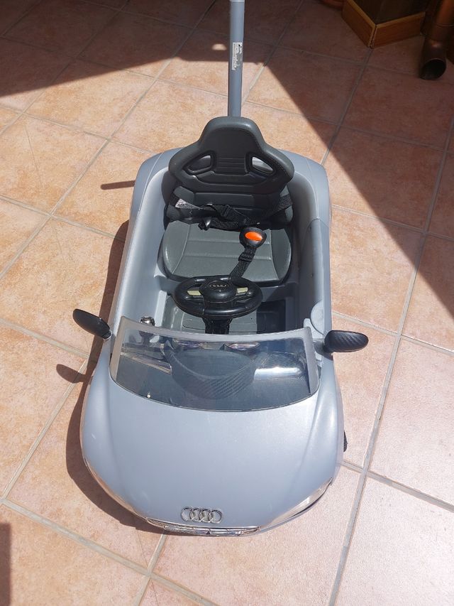 COCHE DE PASEO AUDI
