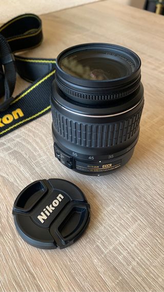 Cámara de fotos Nikon modelo D3200