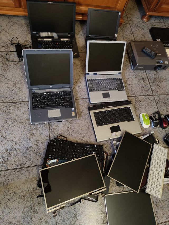 Lote informatica y electrónica *ESCUCHO OFERTAS*