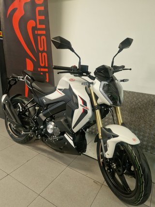 keeway rkf 125 abs blanca