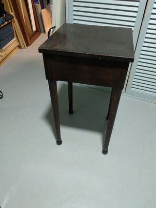 Sillónes antiguos de madera.