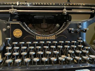 Máquina de escribir Underwood Standard 14 pulgadas