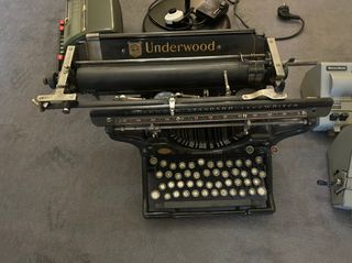 Máquina de escribir Underwood Standard 14 pulgadas