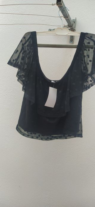 camiseta de gasa con gran volante en hombros. XL