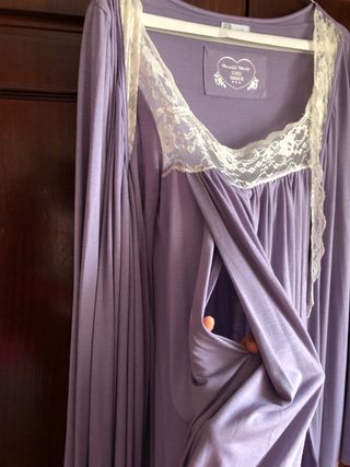 Camisón y batín premamá y postparto