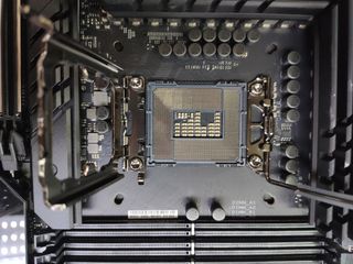 Asus ROG MAXIMUS Z690 HERO#797E4B