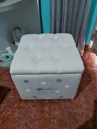 Puf con baúl