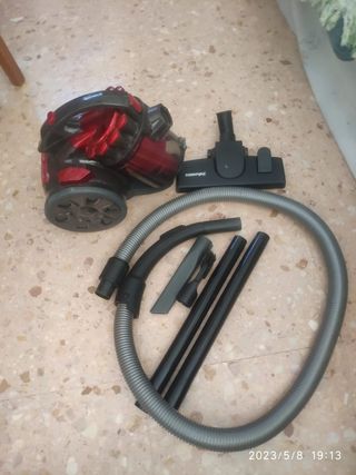 Aspirador trineo sin bolsa