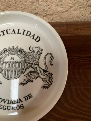 Cenicero publicidad seguros segovianos