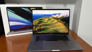 MacBook Pro 16