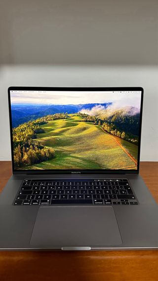 MacBook Pro 16