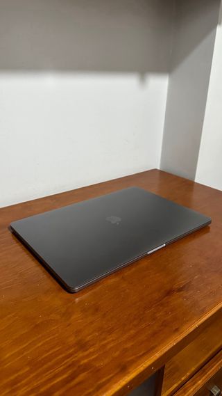 MacBook Pro 16