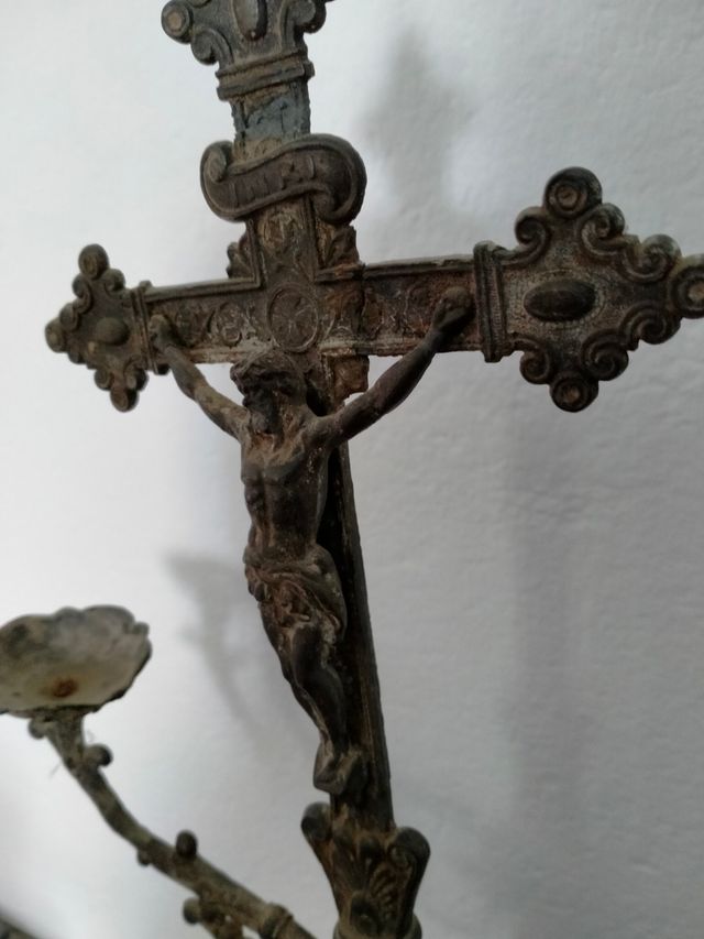 Acquasanta candelabro ricomposto fine 800