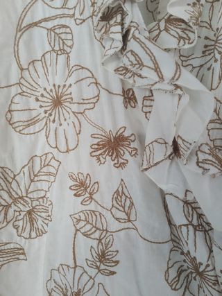 Conjunto camisa y falda