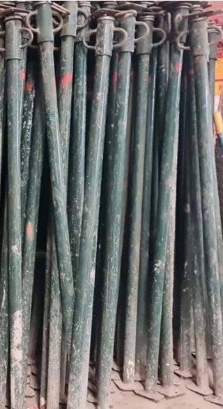 PUNTALES OBRA. 200 unidades