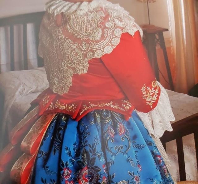 Traje de fallera