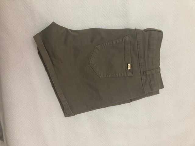 Pantalón corto mujer Stradivarius
