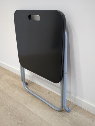 Taburete negro plegable