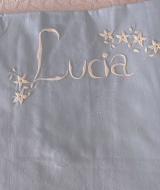 Juego de Cama con el nombre de Matrimonio