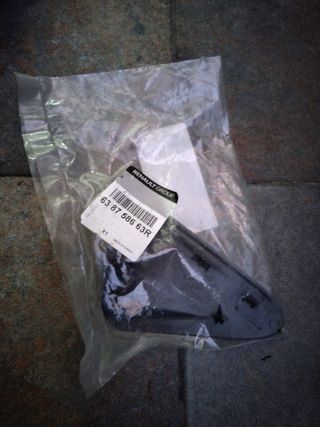 moldura aleta Renault Clio 2016 ref 63875863r