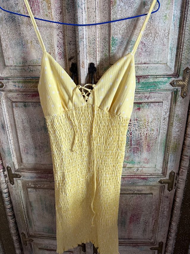 Vestido elástico amarillo pastel sin estrenar