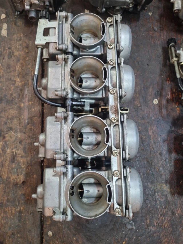 CARBURADORES GSXR 85 92.