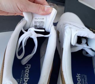 ZAPATILLAS REEBOK ( NUEVAS)