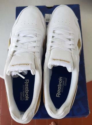 ZAPATILLAS REEBOK ( NUEVAS)